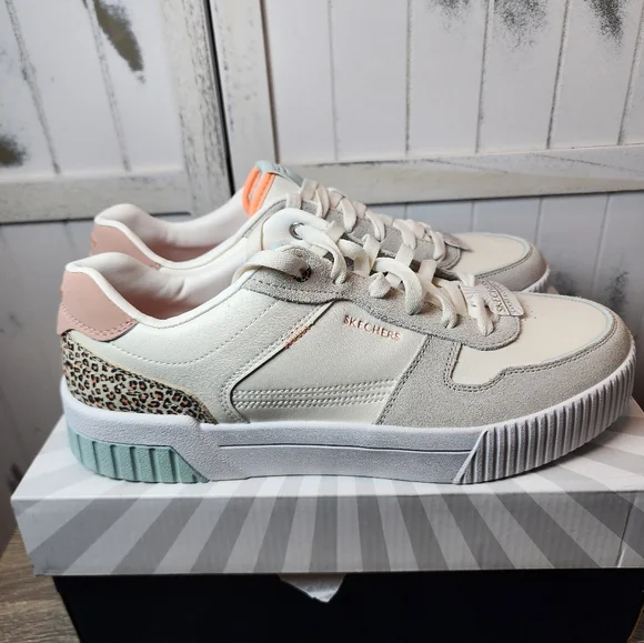 Skechers Jade- Feline Instinct Sneakers - Picture 3 of 14